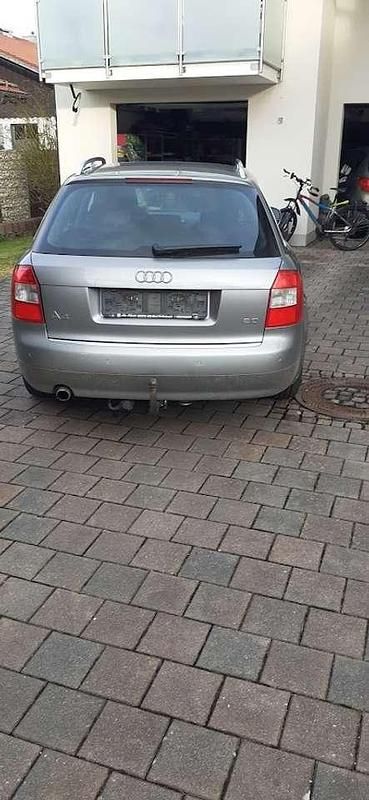 Gebraucht Audi A4 131 PS (96 kW) 2003 Silber Kombi