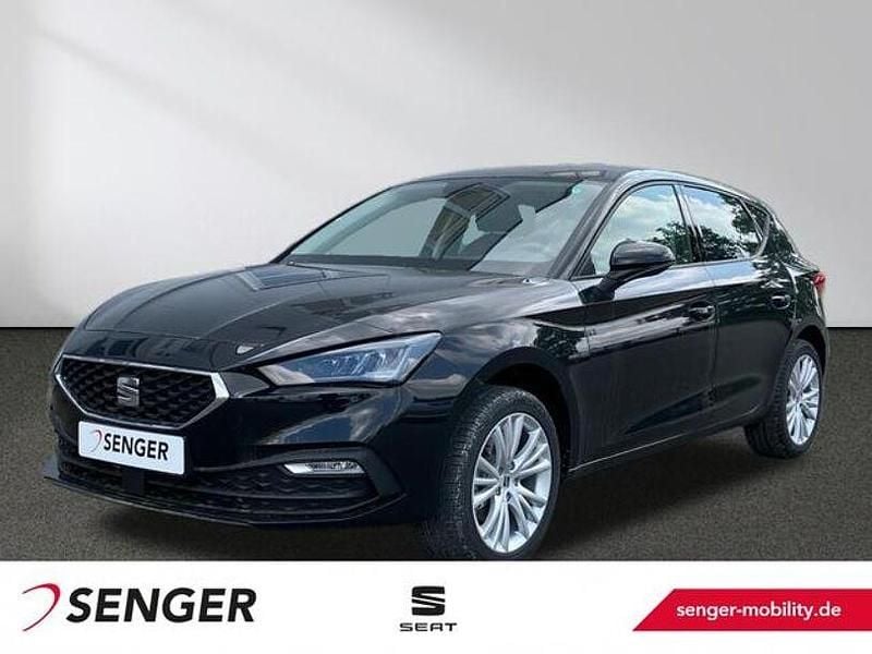 Mitternachtsschwarz Gebraucht 2025 Seat Leon CONNECT Kleinwagen | 21.900 € (Superpreis) - Bild 1/4