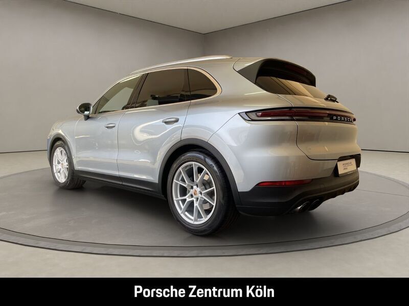 Gebraucht Porsche Cayenne 354 PS (260 kW) 2023 Dolomitsilbermetallic SUV