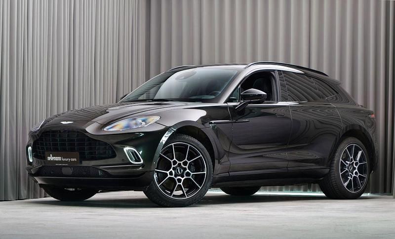 Grün Gebraucht 2021 Aston Martin DBX SUV | 135.660 € (Teuer) - Bild 1/4