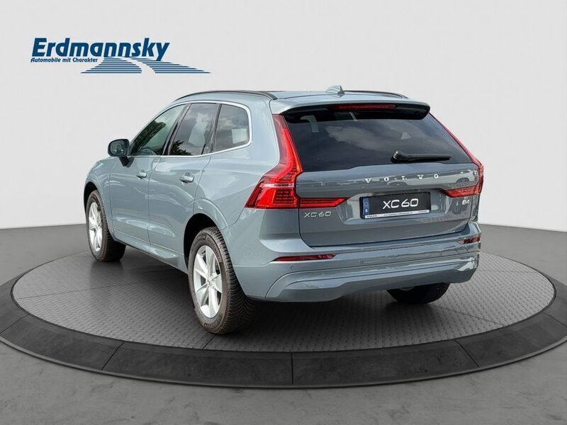 Gebraucht Volvo XC60 Core 197 PS (144 kW) 2023 Thunder grey (grau) SUV