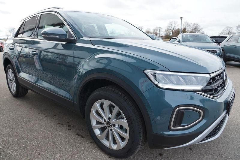 Neu VW T-Roc R 150 PS (110 kW) 2026 Blau SUV