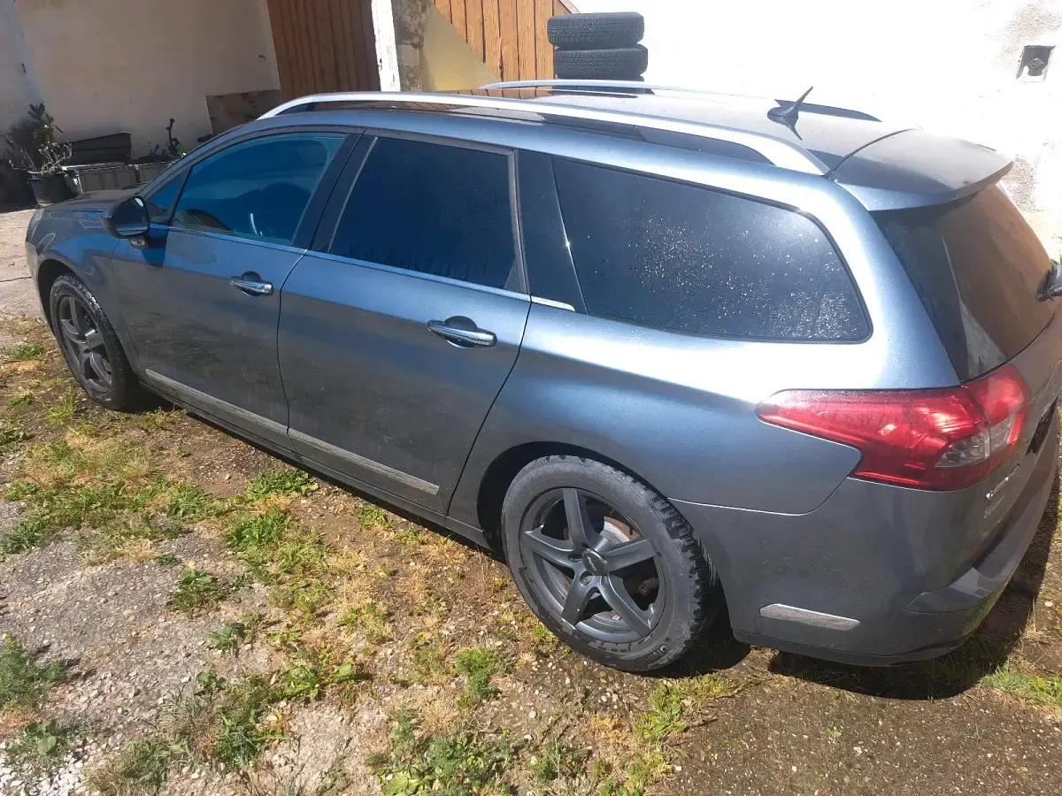 Gebraucht Citroën C5 140 PS (102 kW) 2012 Grau Kombi