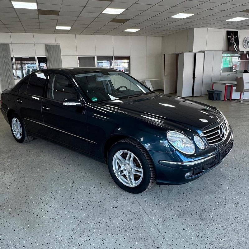 Gebraucht Mercedes E280 190 PS (139 kW) 2006 Blau Limousine
