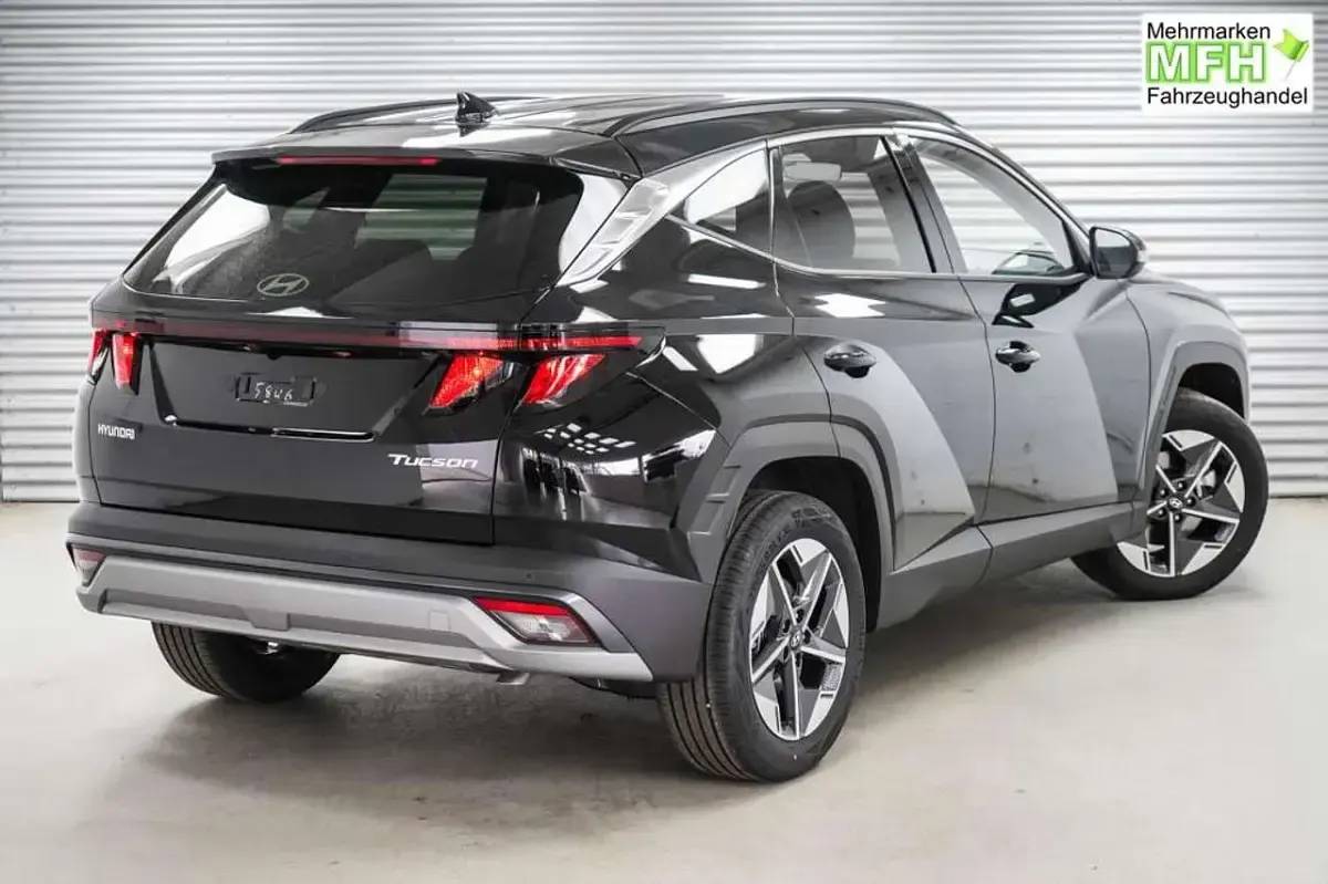 Neu Hyundai Tucson Style 150 PS (110 kW) 2026 Abyss black metallic () SUV