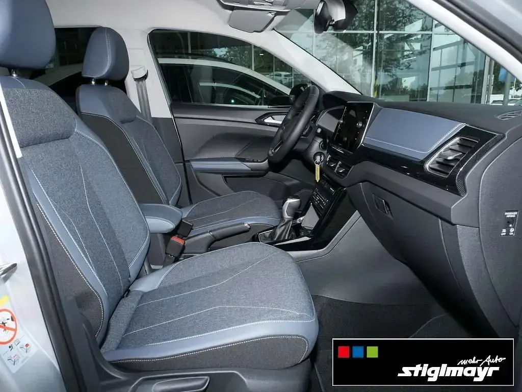 Gebraucht VW T-Cross Style 150 PS (110 kW) 2024 Reflexsilber (metallic) SUV