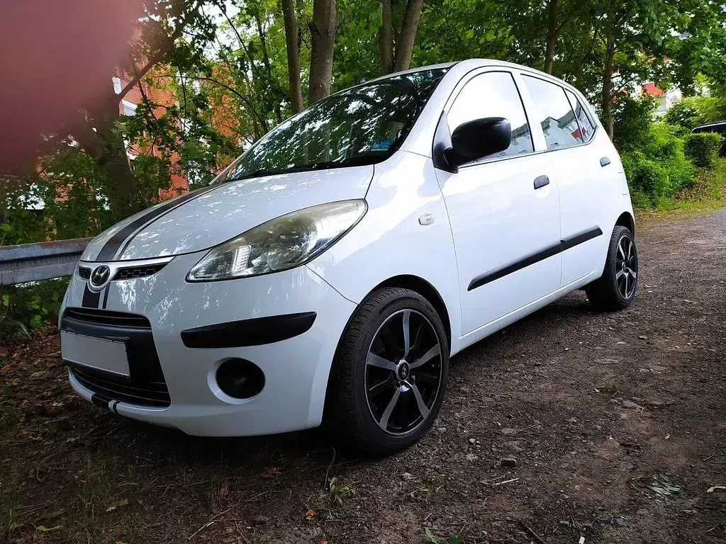 Gebraucht Hyundai i10 67 PS (49 kW) 2009 Weiß Kleinwagen