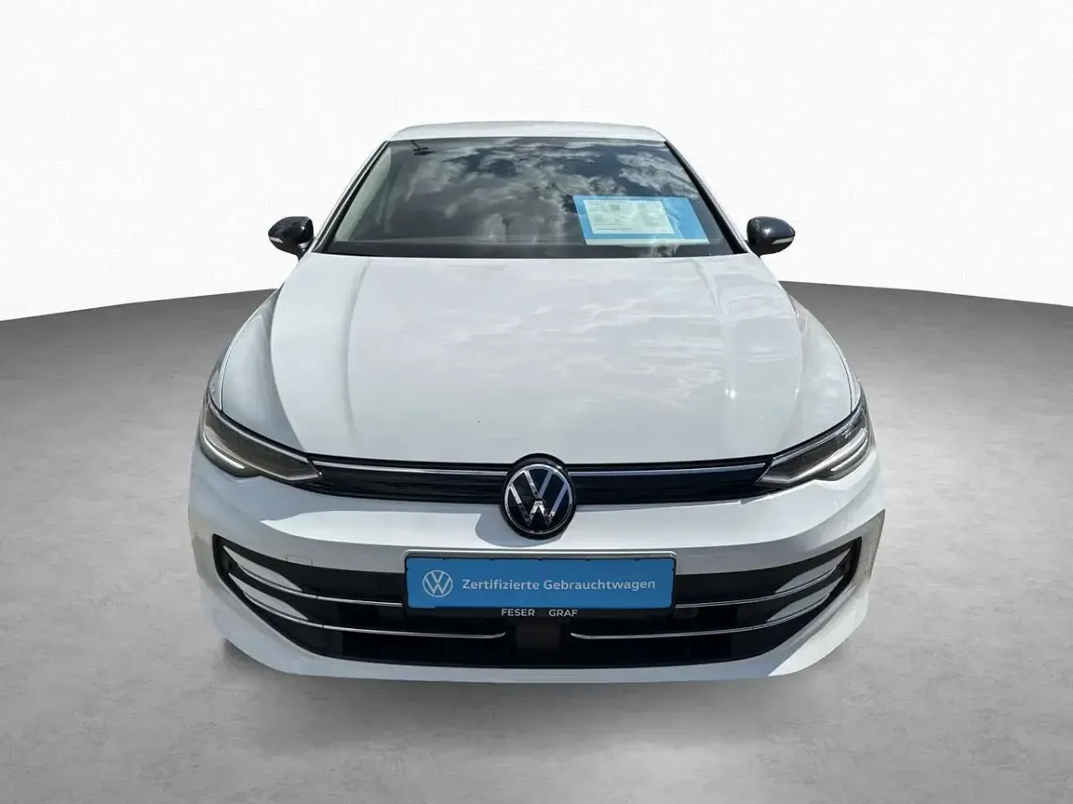 Second-hand VW Golf VIII Goal 116 CP (85 kW) 2025 Alb Berlinǎ
