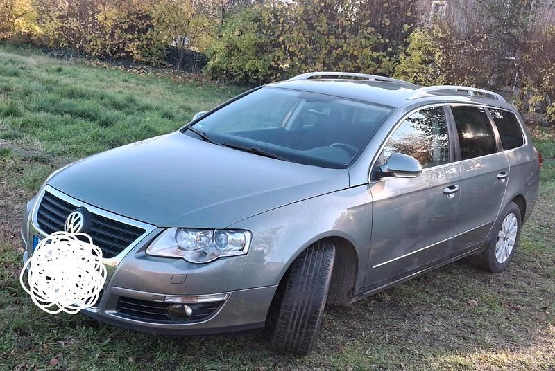 Grün Gebraucht 2008 VW Passat Individual Kombi | 2.750 € (Guter Preis) - Bild 1/4
