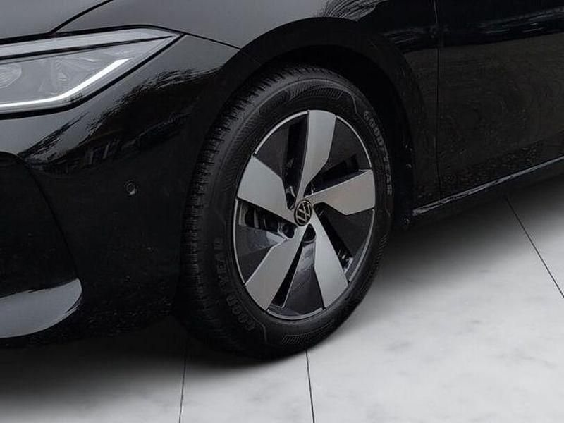 Gebraucht VW Passat Elegance 150 PS (110 kW) 2025 Schwarz Kombi