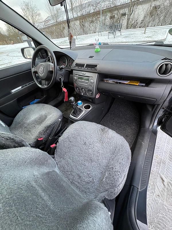 Second-hand Mazda 2 80 CP (58 kW) 2006 Gri Hatchback