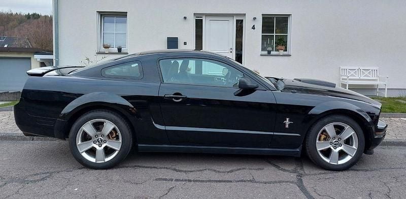 Gebraucht Ford Mustang 213 PS (156 kW) 2008 Schwarz Coupé
