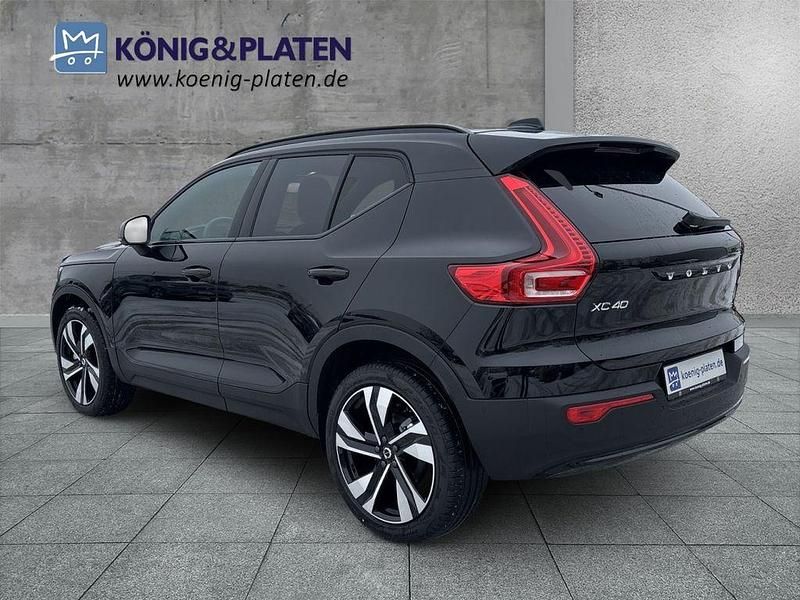 Neu Volvo XC40 Ultra 197 PS (144 kW) 2026 Schwarz SUV