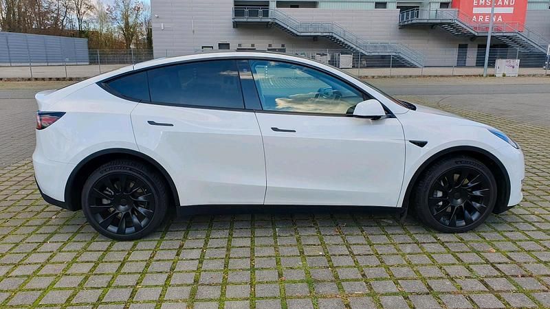 Gebraucht Tesla Model Y 378 kW (514 PS) 2022 Weiß SUV