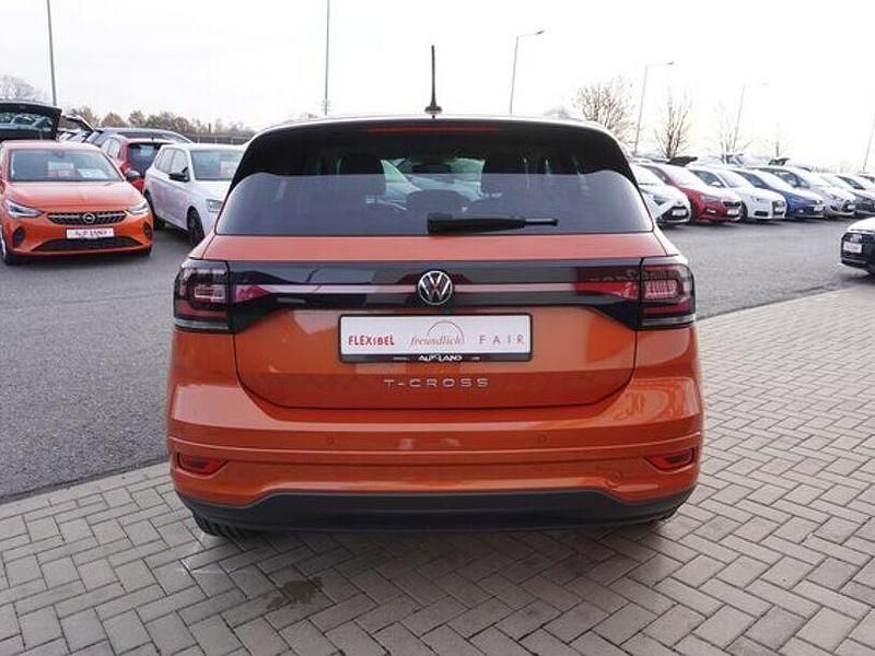 Gebraucht VW T-Cross Active 95 PS (69 kW) 2021 Orange SUV