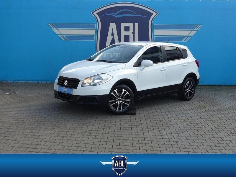 Gebraucht Suzuki SX4 120 PS (88 kW) 2014 Weiß Limousine