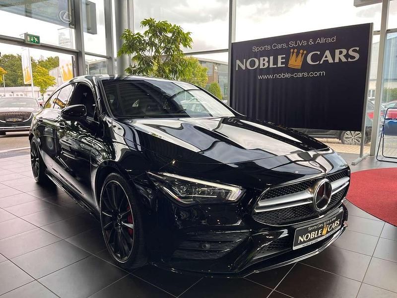 Nachtschwarz Gebraucht 2021 Mercedes CLA45 AMG Shooting Brake AMG Kombi | 33.990 € - Bild 1/4