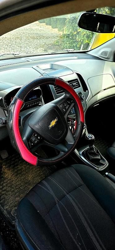 Używany Chevrolet Aveo 98 KM (72 kW) 2012 Czarny Hatchback