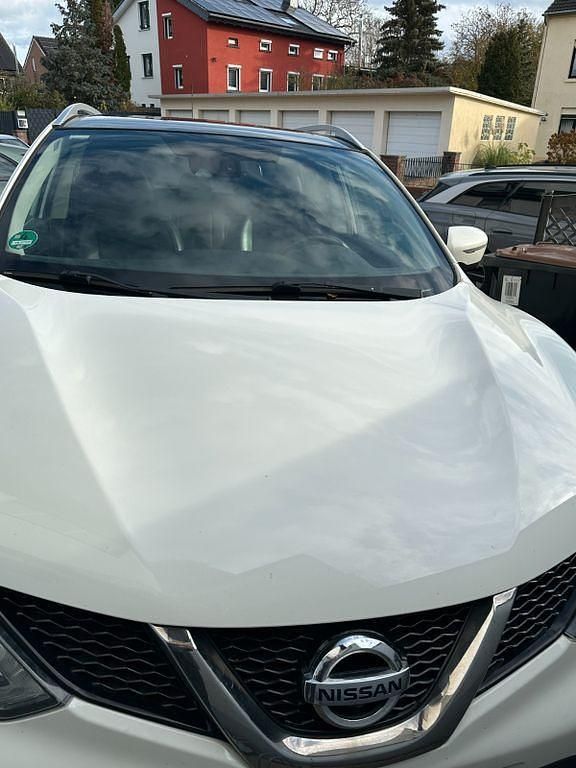 Weiß Gebraucht 2017 Nissan Qashqai Black Edition SUV | 11.200 € (Guter Preis) - Bild 1/4