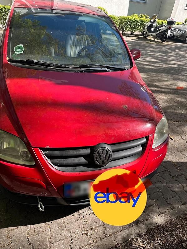 Second-hand VW Fox 40 CP (29 kW) 2005 Roșu Hatchback