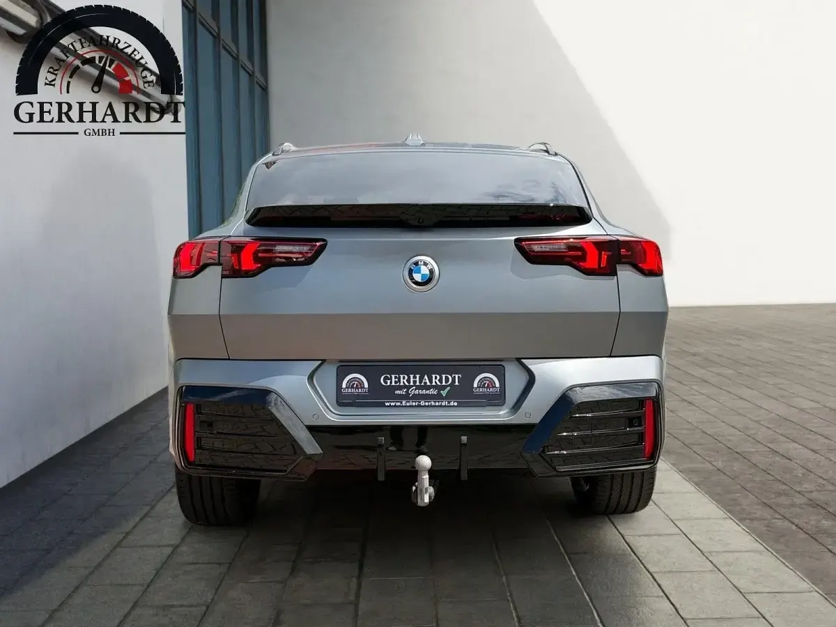 Gebraucht BMW X2 M Sport 163 PS (119 kW) 2025 Grau SUV
