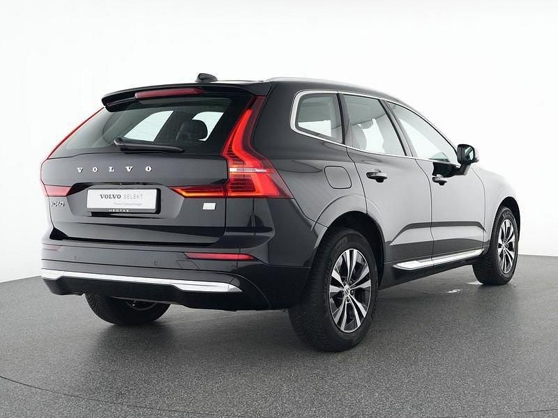Gebraucht Volvo XC60 Core 335 PS (246 kW) 2023 Schwarz SUV