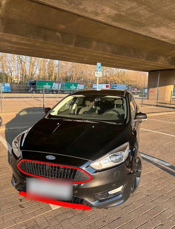 Gebraucht Ford Focus 150 PS (110 kW) 2016 Schwarz Kombi