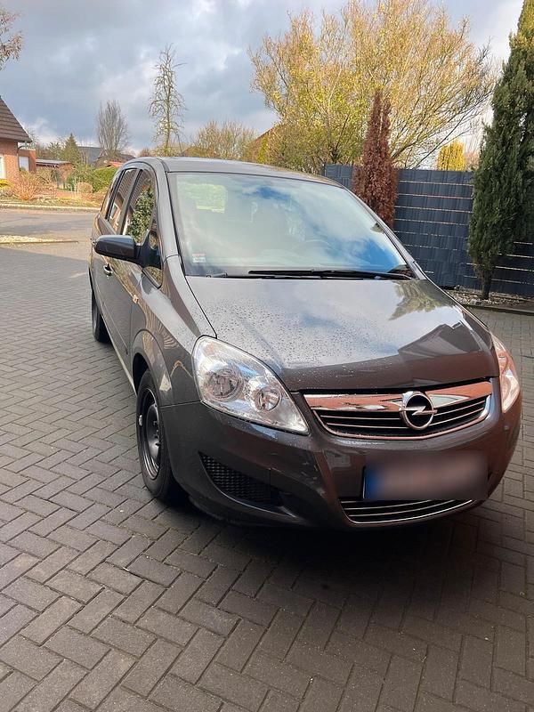Grau Gebraucht 2009 Opel Zafira Van / Kleinbus | 3.350 € - Bild 1/4
