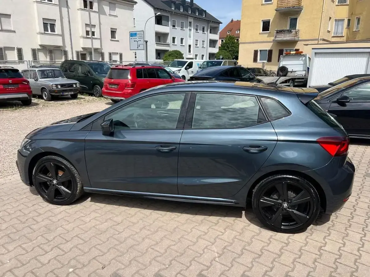 Gebraucht Seat Ibiza Black Edition 90 PS (66 kW) 2021 Magnetic tech grey Kleinwagen