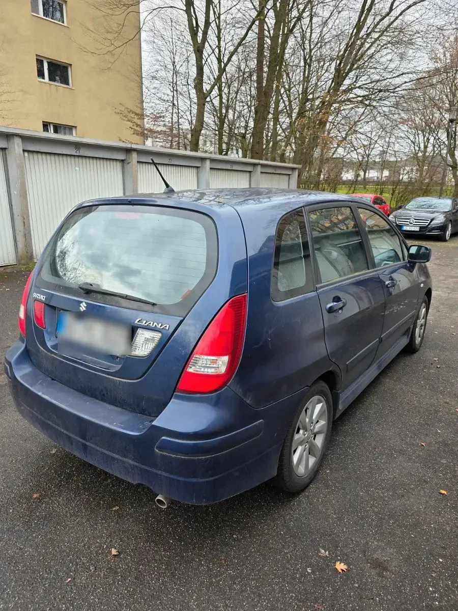 Gebraucht Suzuki Liana 107 PS (78 kW) 2007 Blau Limousine