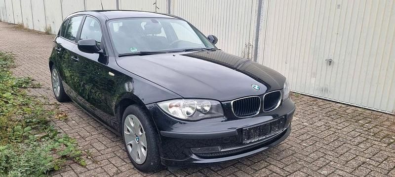 Schwarz Gebraucht 2010 BMW 116 Advantage Kleinwagen | 2.700 € (Guter Preis) - Bild 1/4