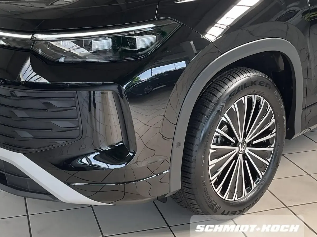 Gebraucht VW Tayron Life 150 PS (110 kW) 2025 Grenadillschwarz (schwarz) SUV