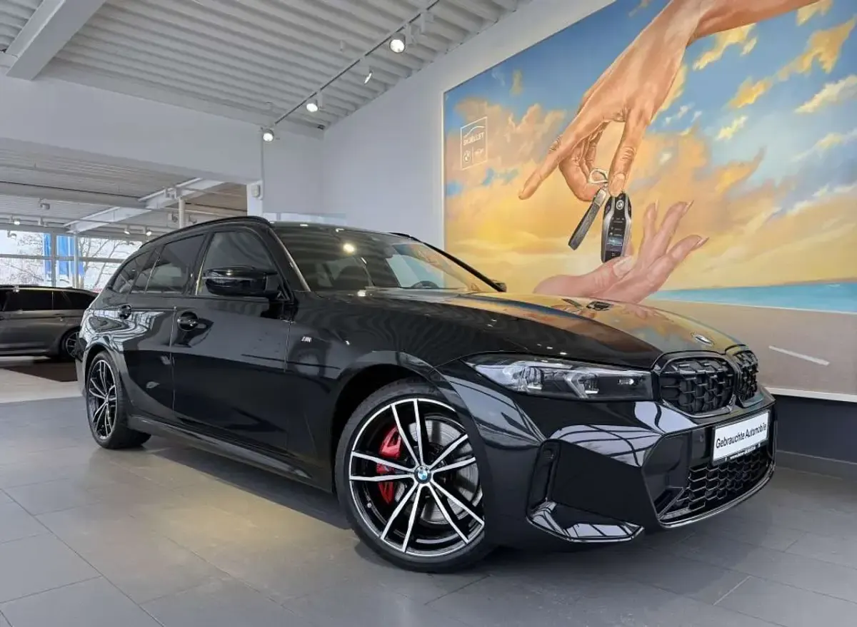 Gebraucht BMW 340 M Sport 374 PS (275 kW) 2023 Black sapphire metallic Kombi