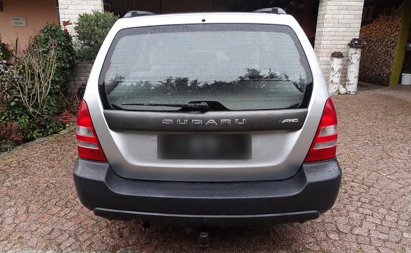 Gebraucht Subaru Forester 125 PS (91 kW) 2004 Silber SUV