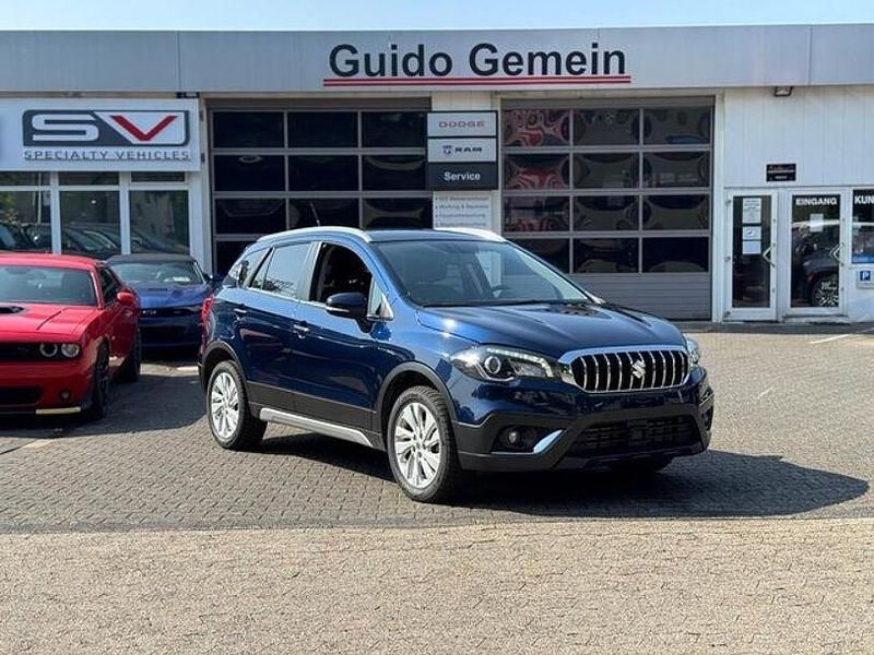 Blau Gebraucht 2021 Suzuki SX4 S-Cross Club SUV | 16.400 € - Bild 1/4