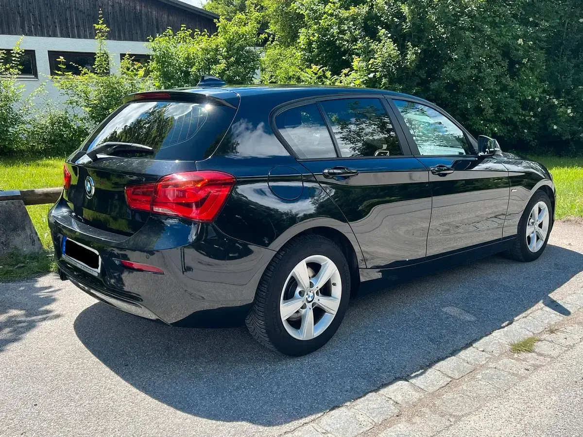 Gebraucht BMW 120 Sport Line 184 PS (135 kW) 2016 Schwarz Kleinwagen