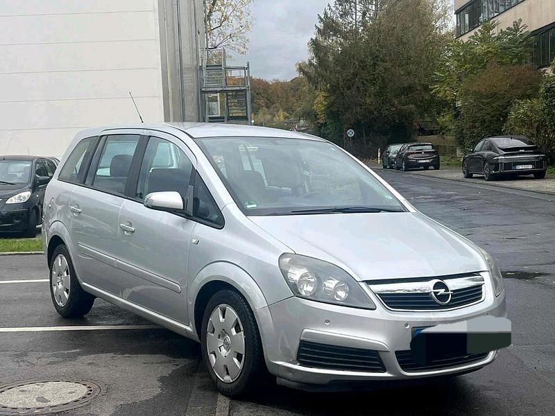 Silber Gebraucht 2005 Opel Zafira Van / Kleinbus | 1.650 € - Bild 1/4