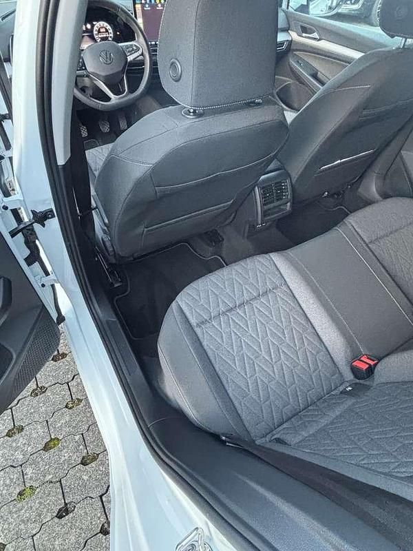 Gebraucht VW Golf VIII 116 PS (85 kW) 2025 Weiß Kleinwagen