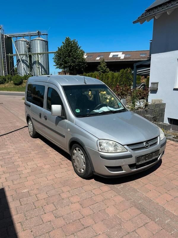 Grau Gebraucht 2005 Opel Combo Van / Kleinbus | 1.100 € (Superpreis) - Bild 1/4