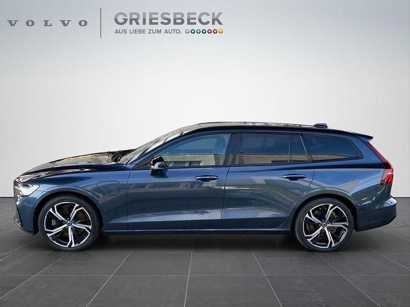 Gebraucht Volvo V60 Plus 455 PS (334 kW) 2022 Blau Kombi