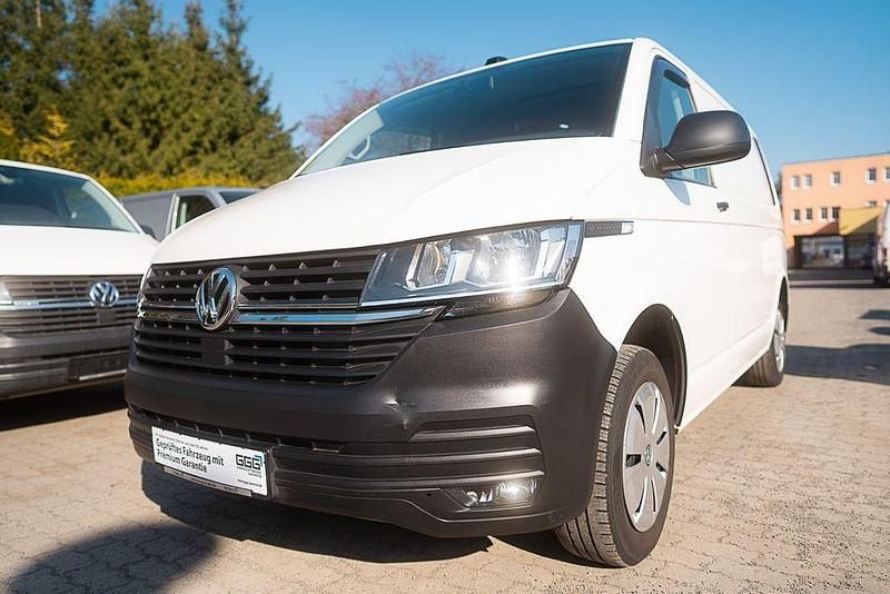 Gebraucht VW T6.1 150 PS (110 kW) 2021 Weiß Van