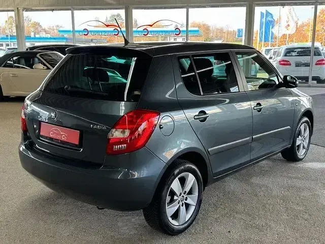 Gebraucht Skoda Fabia Fresh 86 PS (63 kW) 2014 Grau Limousine