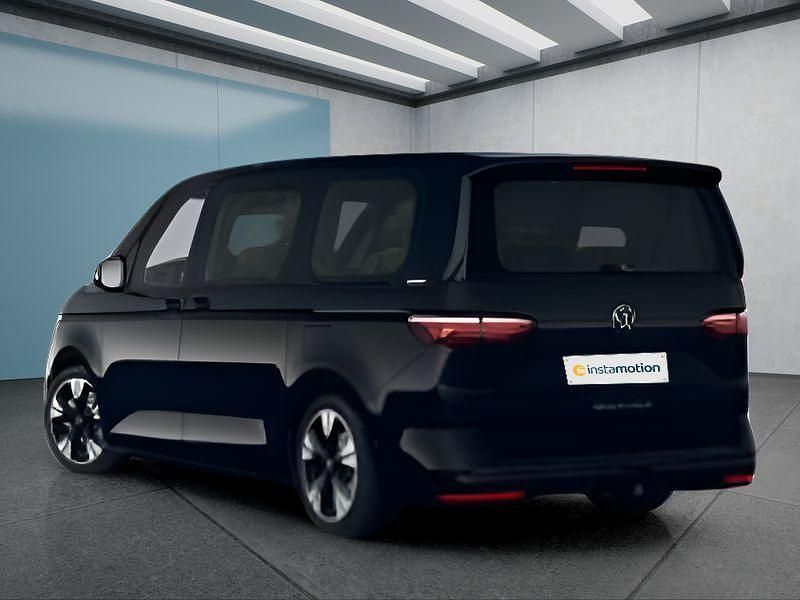 Second-hand VW Multivan 150 CP (110 kW) 2026 Negru Monovolum