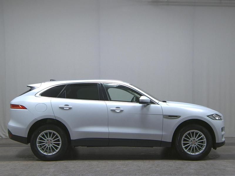 Yulong white Gebraucht 2020 Jaguar F-Pace Prestige SUV | 17.490 € - Bild 1/4