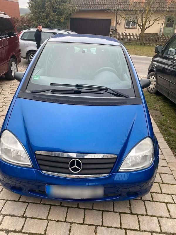 Gebraucht Mercedes A140 82 PS (60 kW) 2000 Blau Kleinwagen