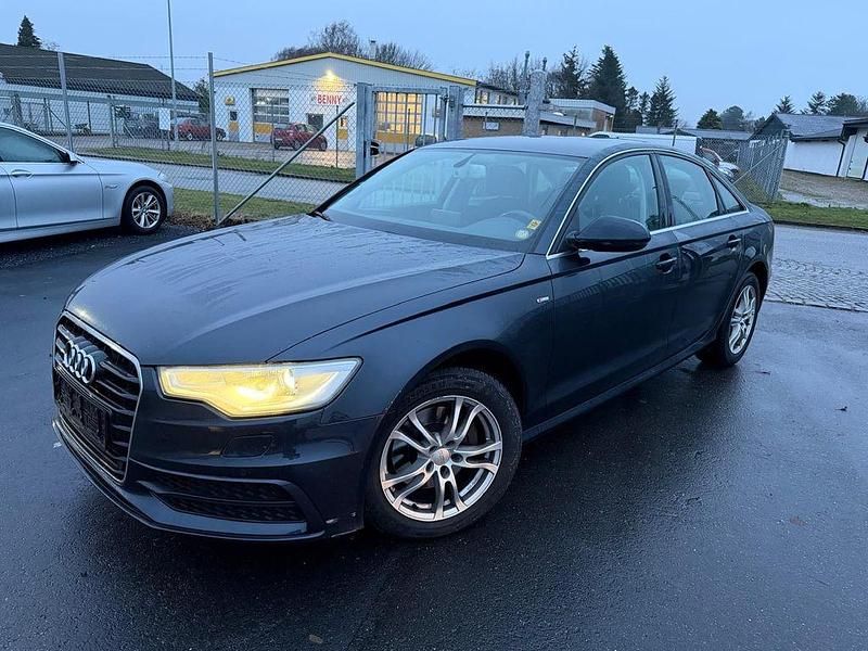 Usado Audi A6 179 HP (131 kW) 2014 Azul Sedan