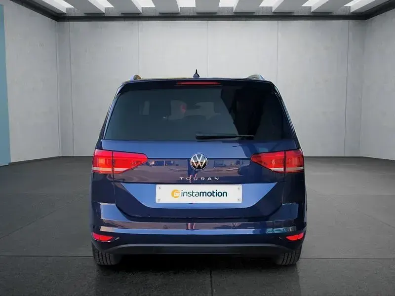 Gebraucht VW Touran 150 PS (110 kW) 2025 Blau Van / Kleinbus