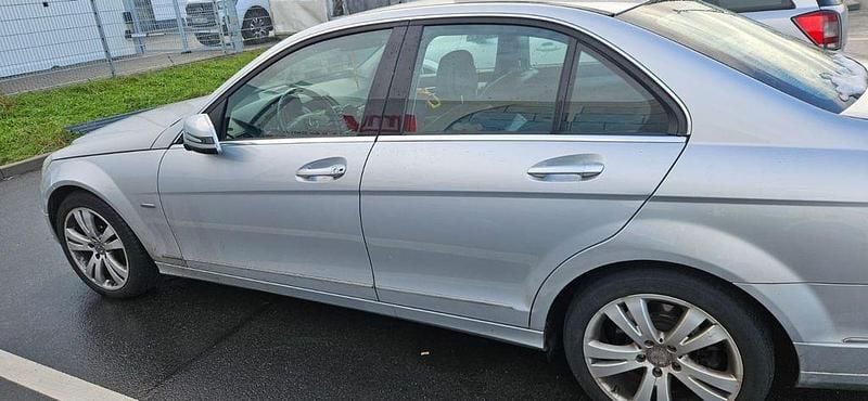 Gebraucht Mercedes C220 170 PS (125 kW) 2011 Grau Limousine