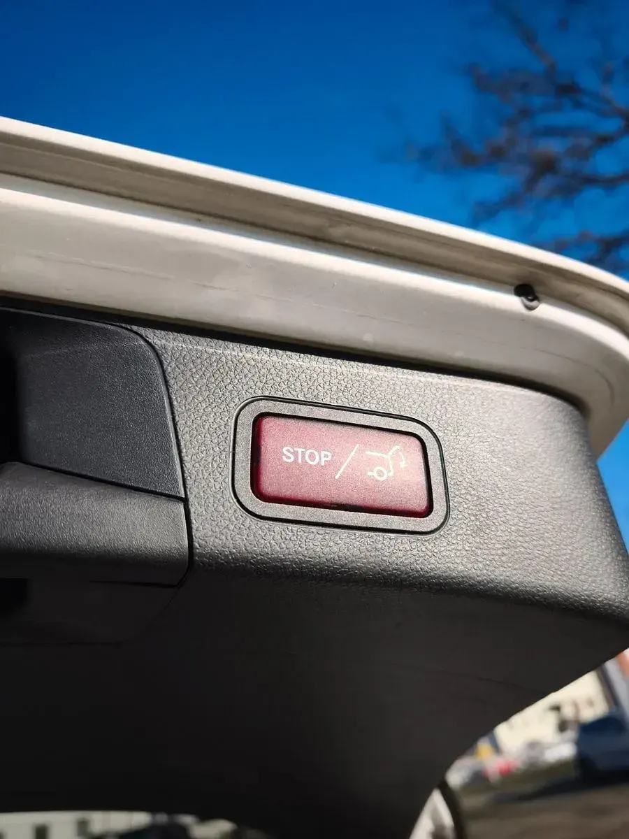 Gebraucht Mercedes C300 AMG 245 PS (180 kW) 2019 Weiß Limousine