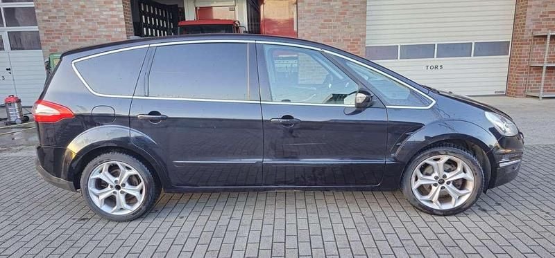Gebraucht Ford S-MAX Titanium 175 PS (128 kW) 2010 Schwarz Van / Kleinbus